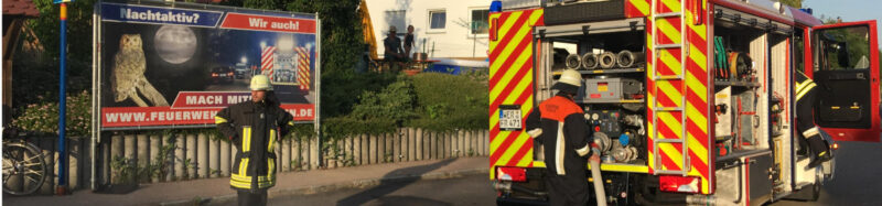 MLF vor dem Feuerwehr-Werbebanner in Rieblingen. Einsatzübung.